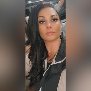 Meet your Posher, Stacy